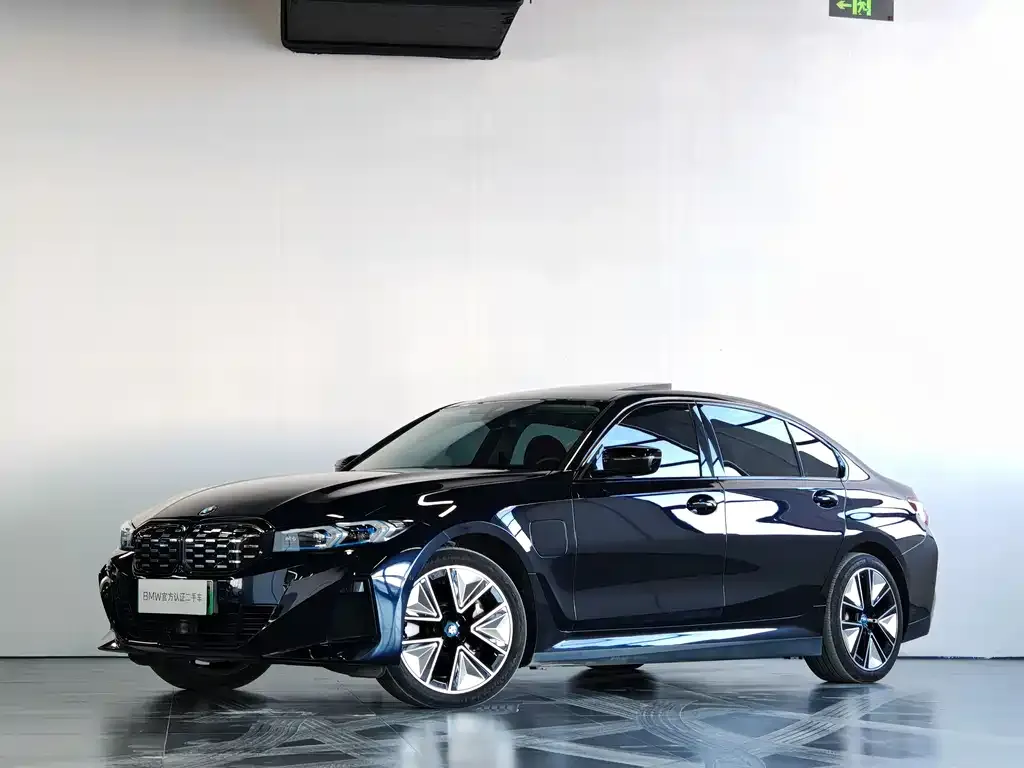 BMW i3 — фото 1