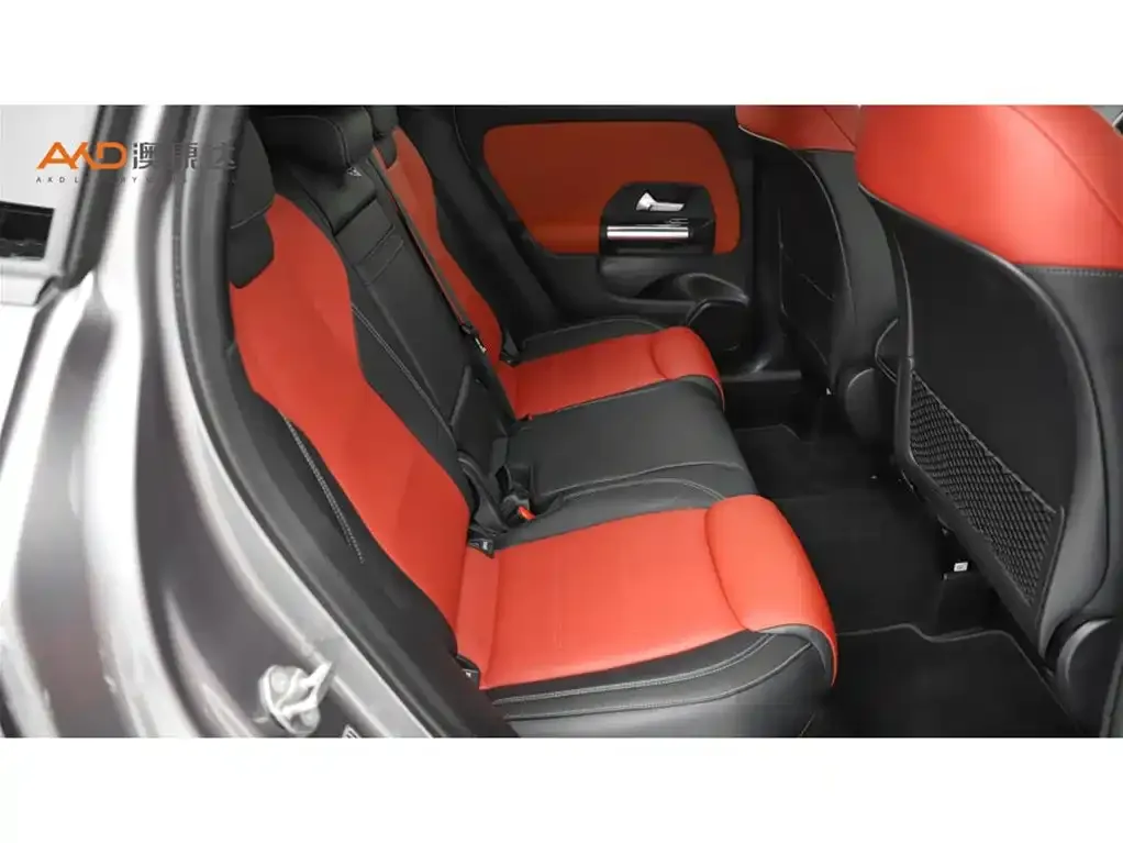 Mercedes-Benz CLA AMG — фото 7