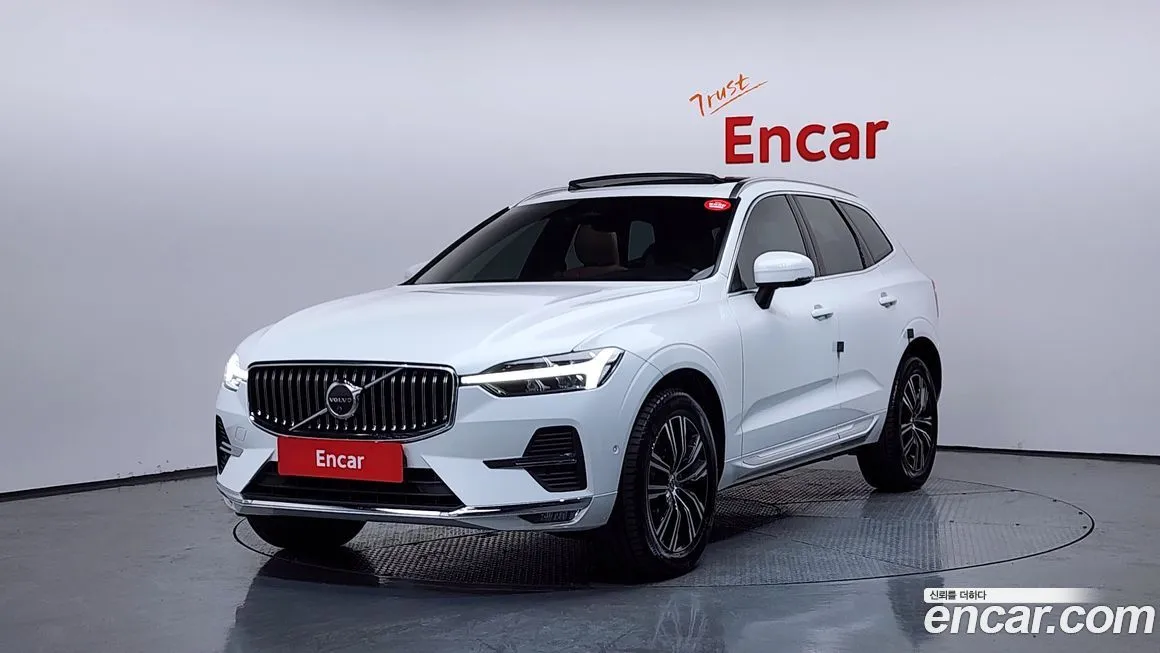 Volvo XC60 — фото 1