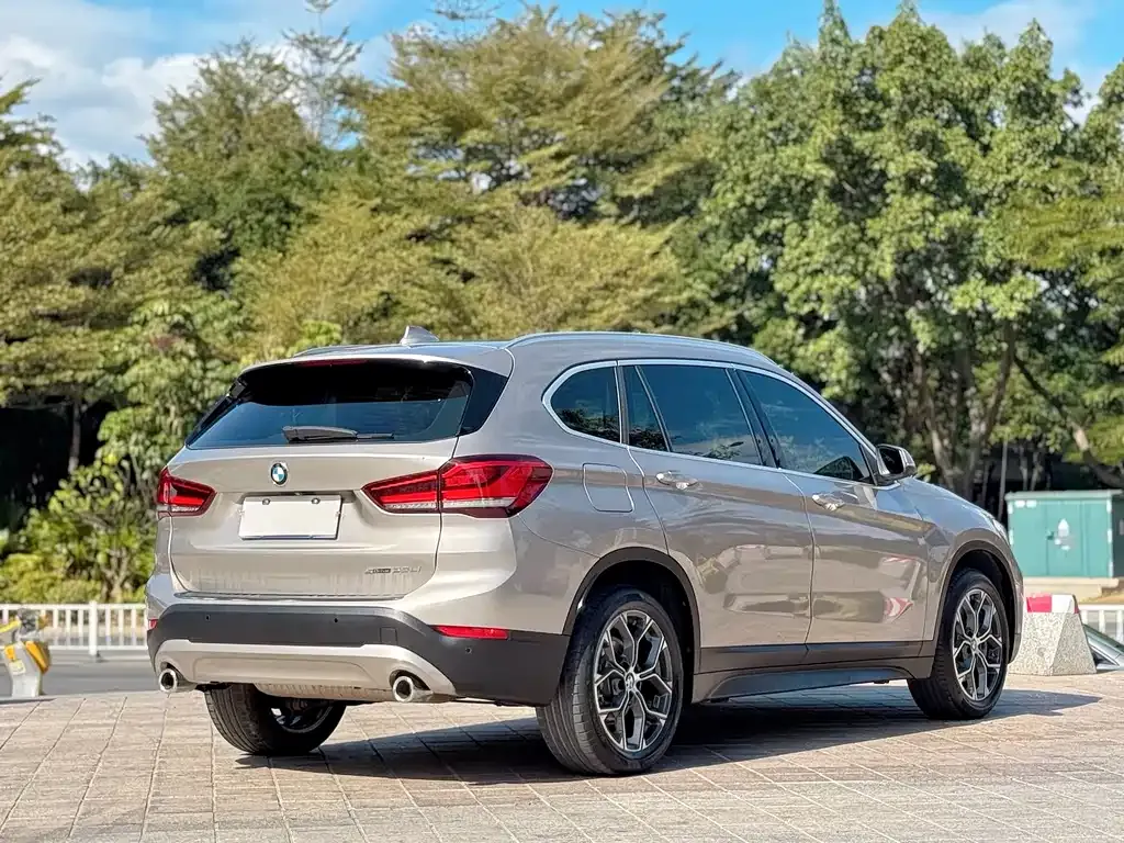 BMW X1 — фото 3