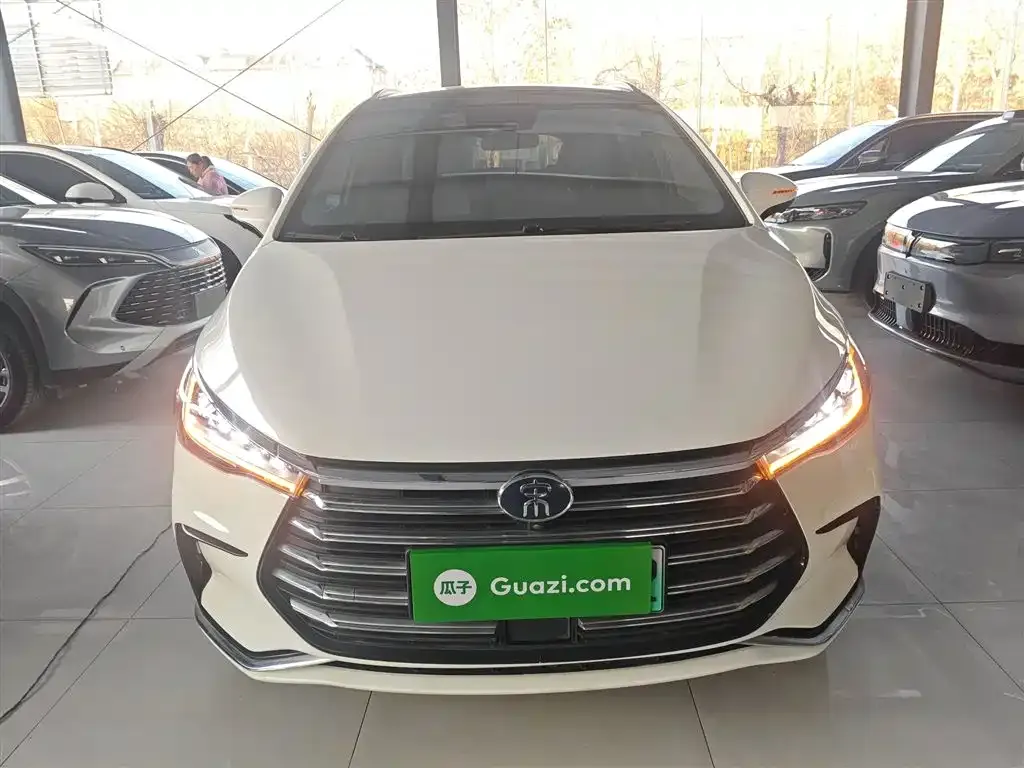 BYD MAX New Energy — фото 9