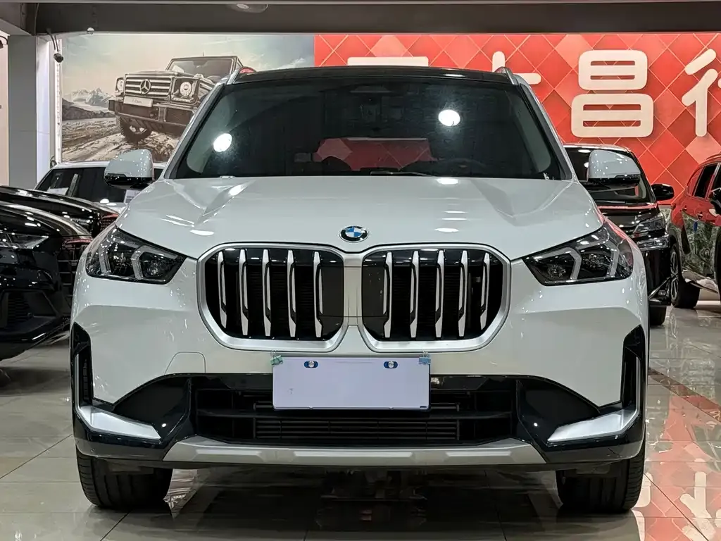 BMW X1 — фото 7