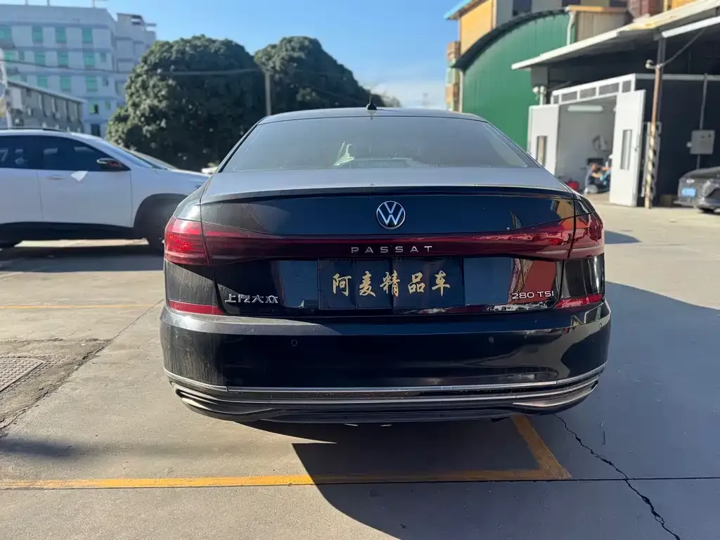 Volkswagen Passat — фото 2
