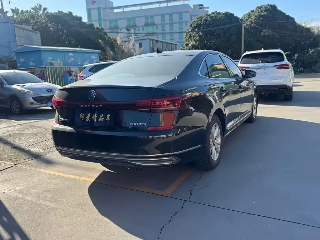 Volkswagen Passat — фото 6