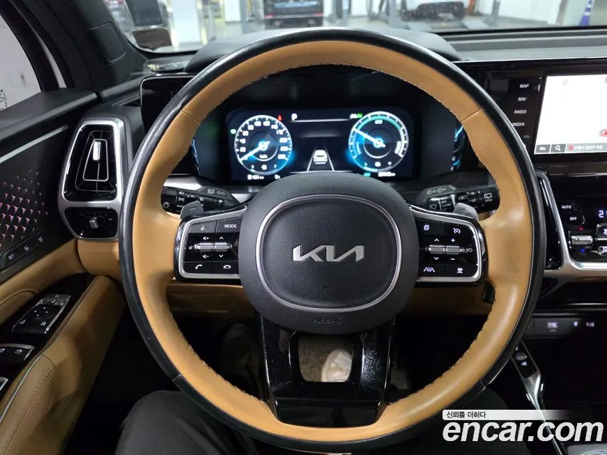 Kia Sorento — фото 9