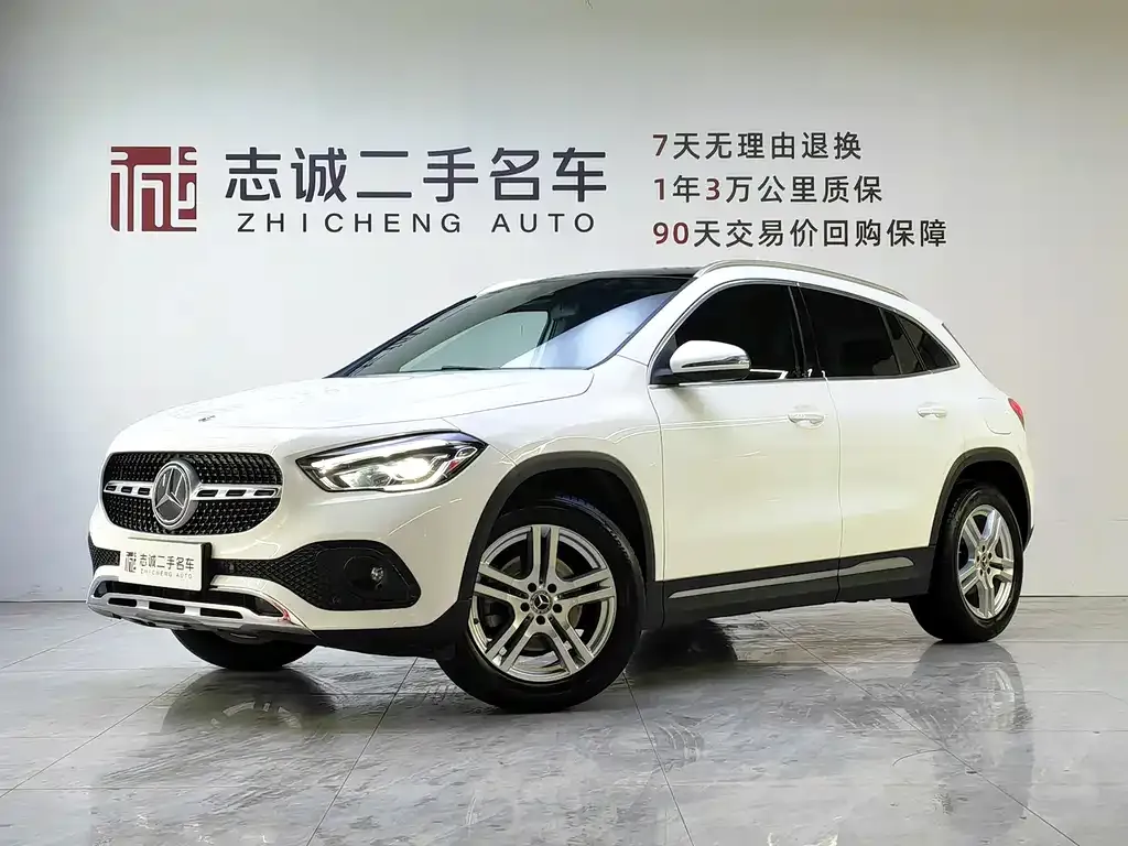 Mercedes-Benz GLA — фото 1
