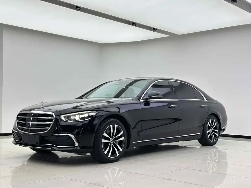 Mercedes-Benz S-Class — фото 1