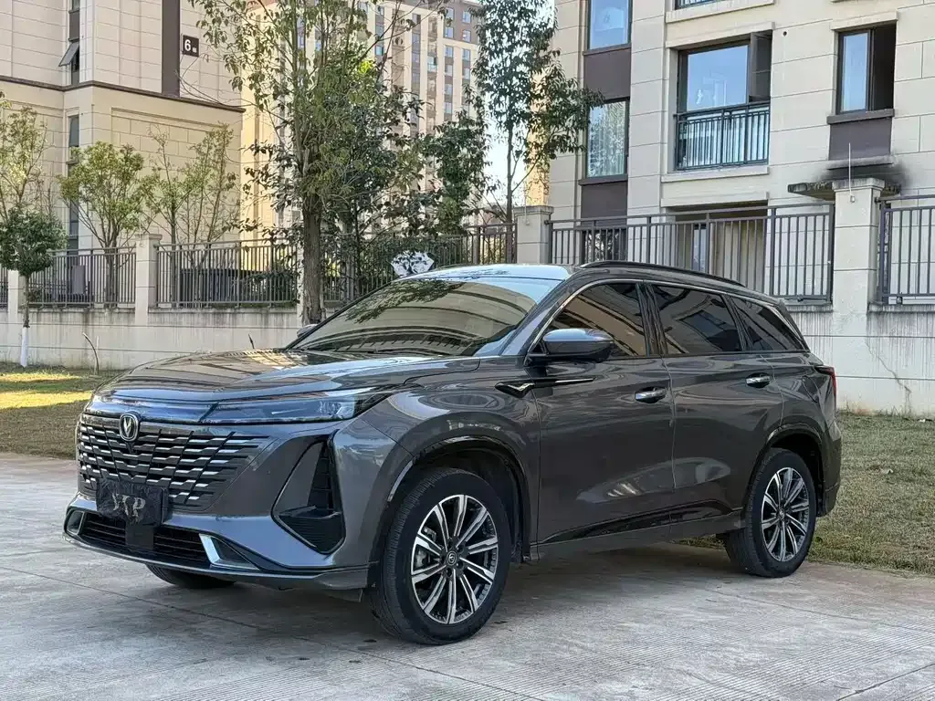 Changan CS75PLUS — фото 9