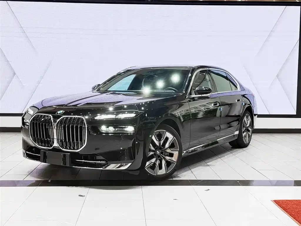 BMW 7 Series — фото 5