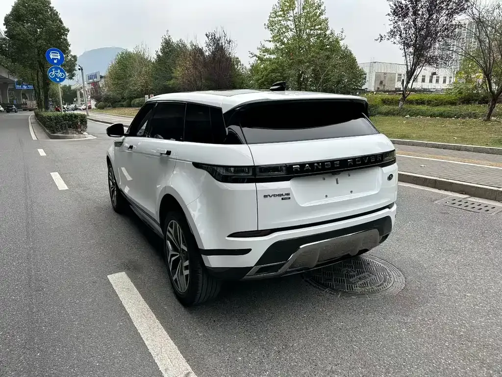 Land Rover Evoque — фото 5