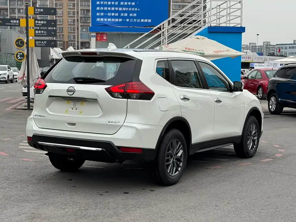 Nissan X-Trail — фото 9