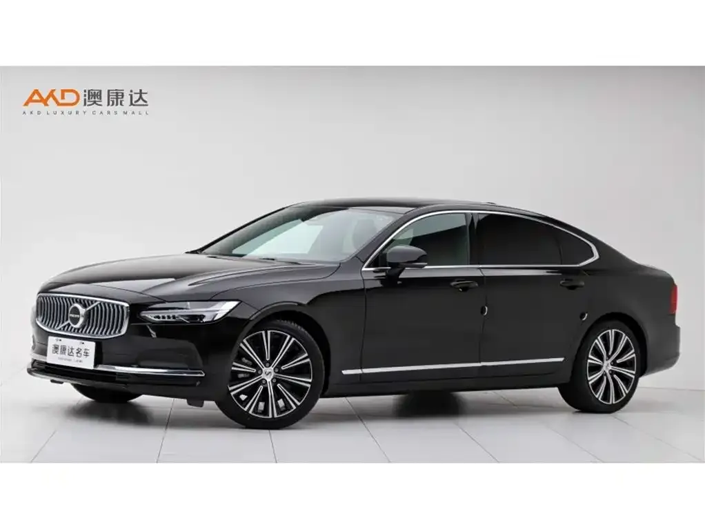 Volvo S90 — фото 1