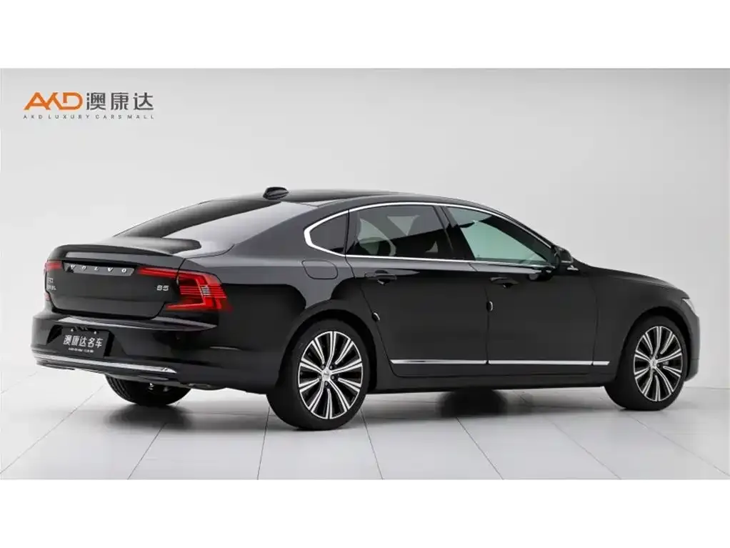 Volvo S90 — фото 10