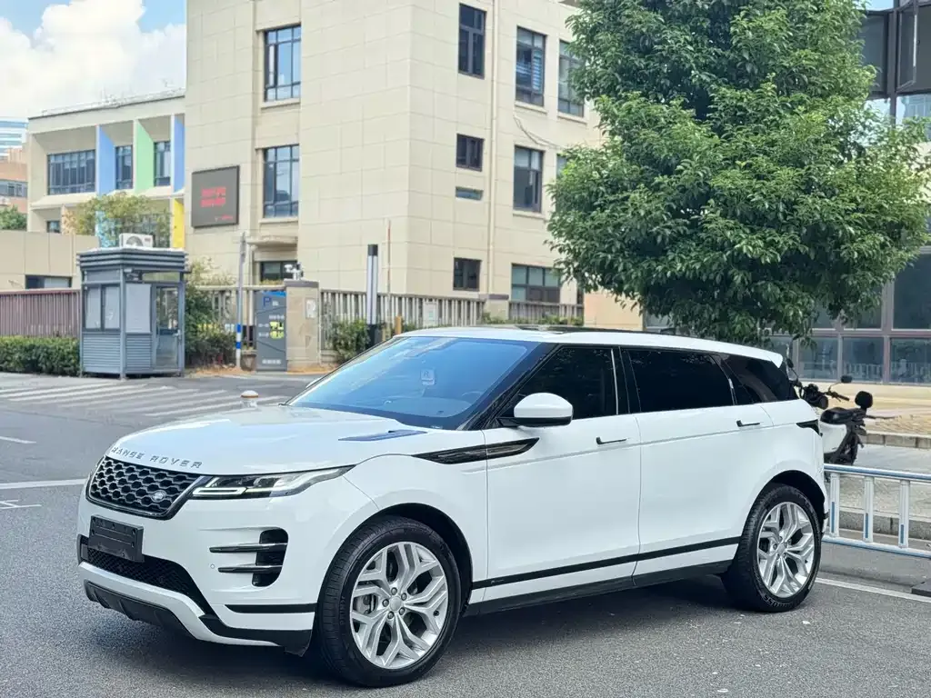 Land Rover Evoque — фото 1