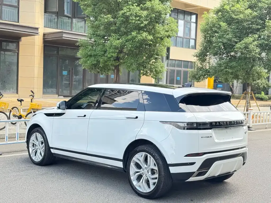 Land Rover Evoque — фото 6