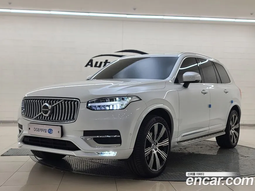 Volvo XC90 — фото 1