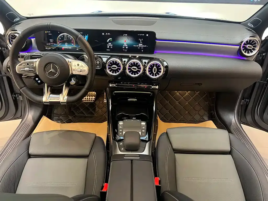 Mercedes-Benz A-Class AMG — фото 10