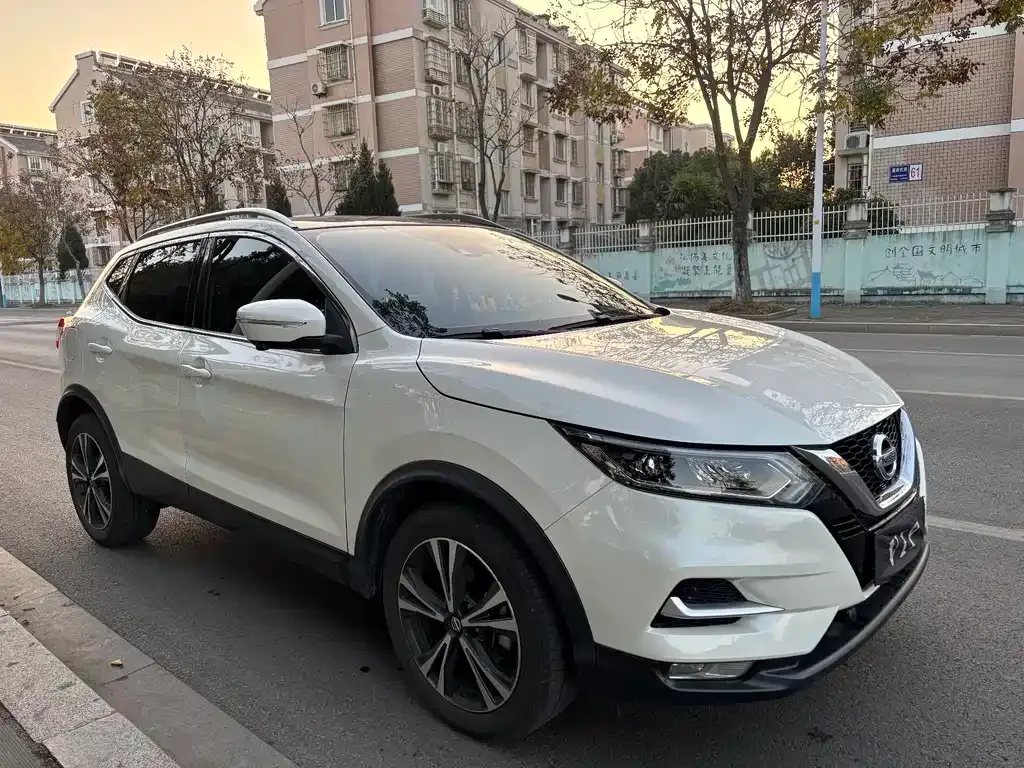 Nissan Qashqai — фото 3