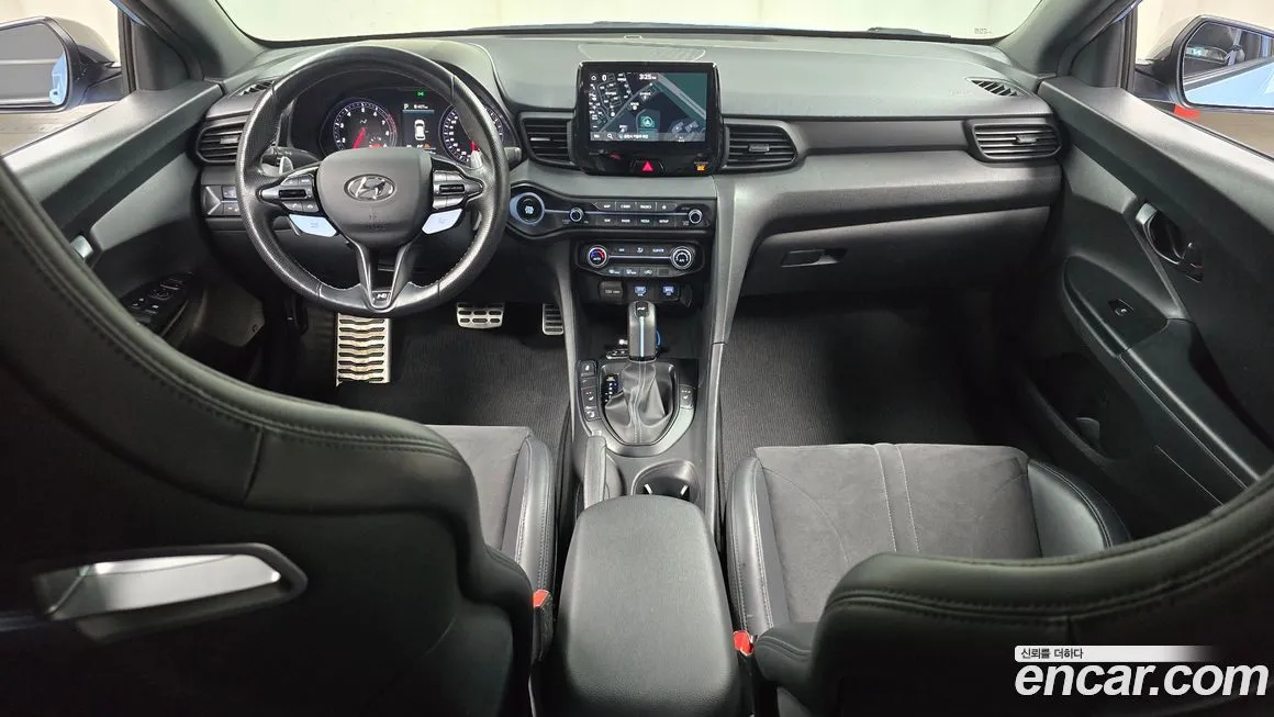 Hyundai Veloster — фото 8