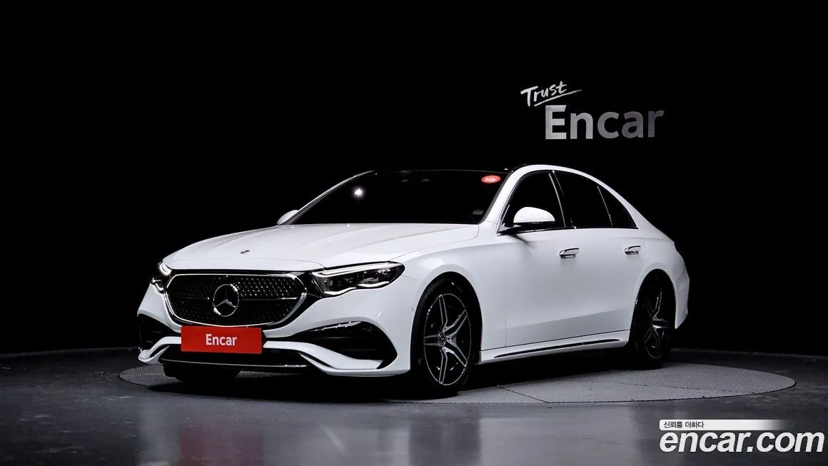 Mercedes-Benz E-Class — фото 1