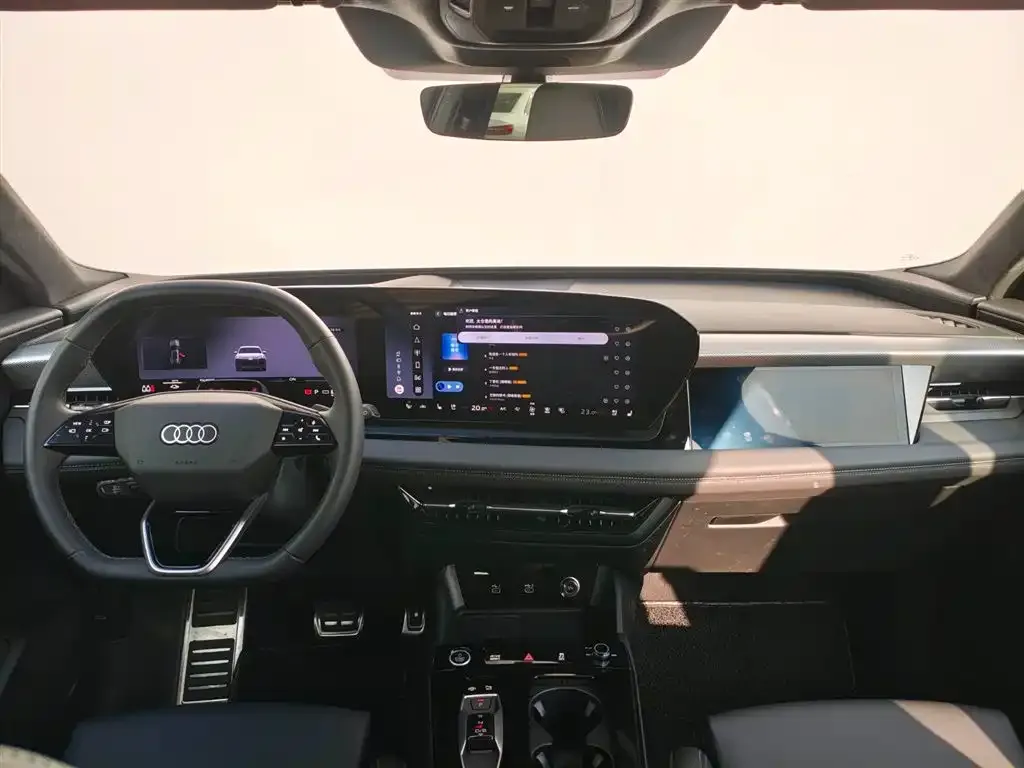 Audi Q6L e-tron — фото 3