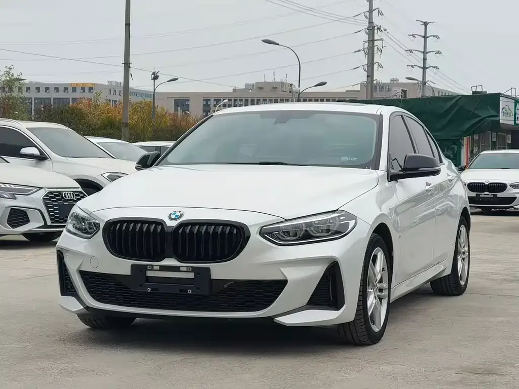 BMW 1 Series — фото 1