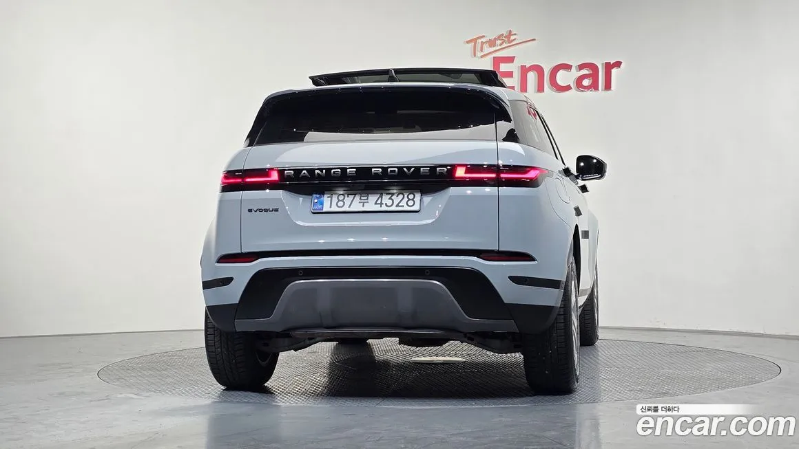 Land Rover Range Rover Evoque — фото 4