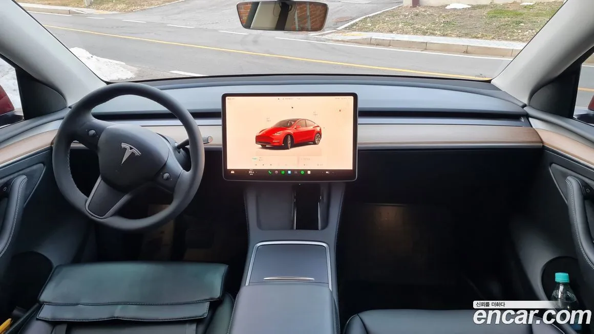 Tesla Model Y — фото 7