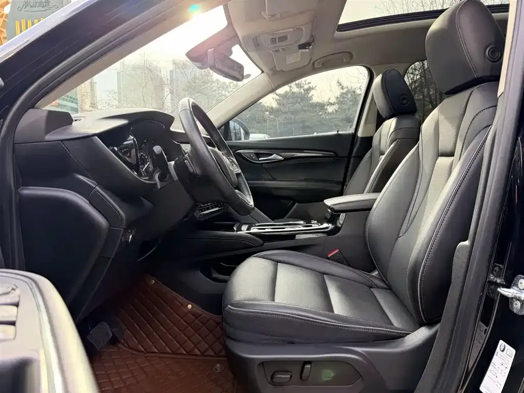 Buick Envision Plus — фото 4