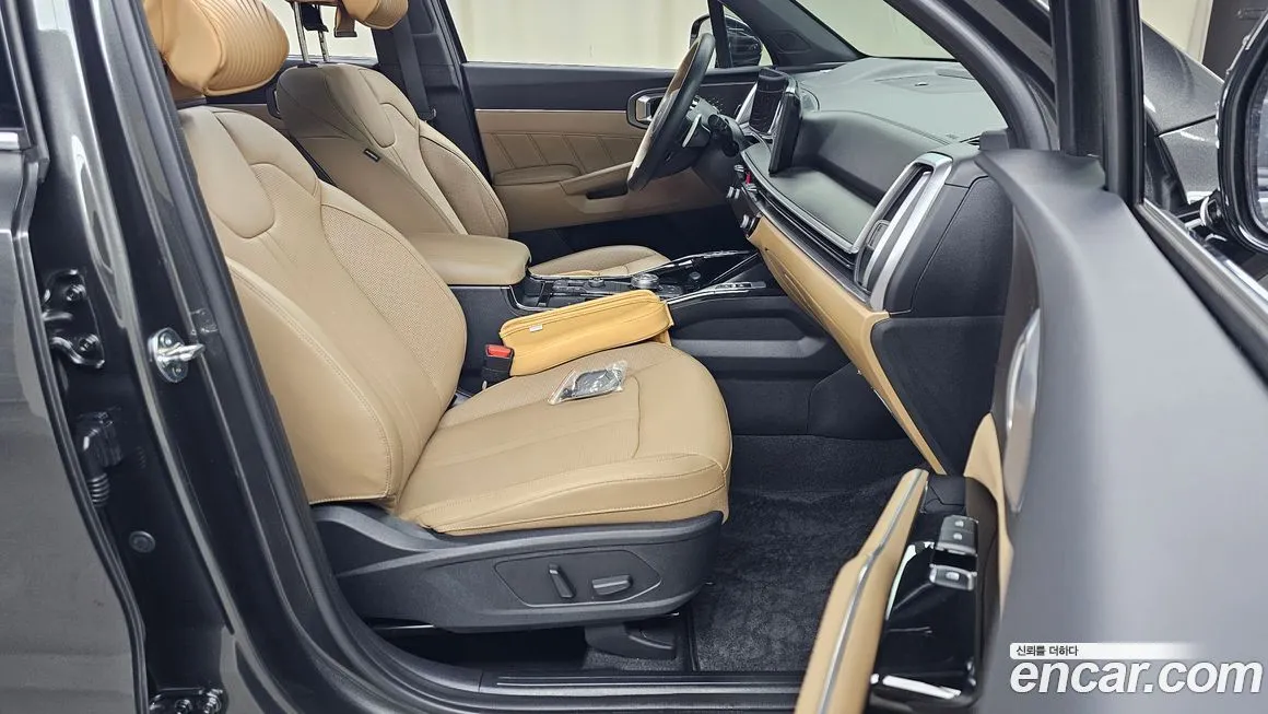 Kia Sorento — фото 6