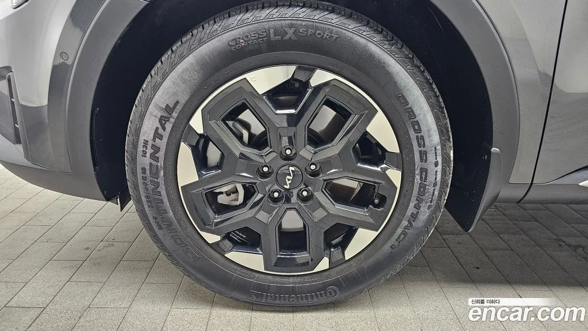 Kia Sorento — фото 5