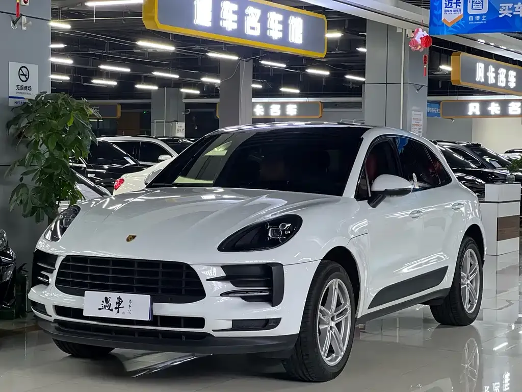 Porsche Macan — фото 1