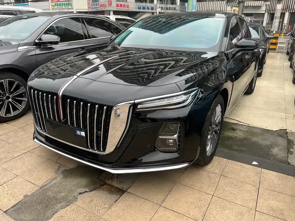 Hongqi H5 — фото 1