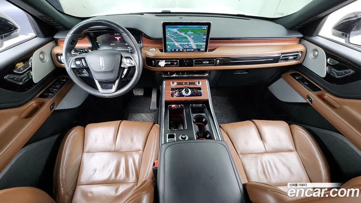 Lincoln Aviator — фото 10