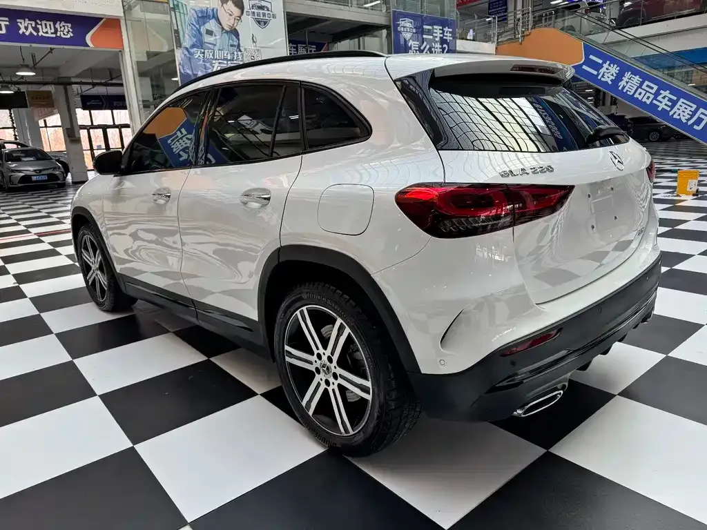 Mercedes-Benz GLA — фото 4