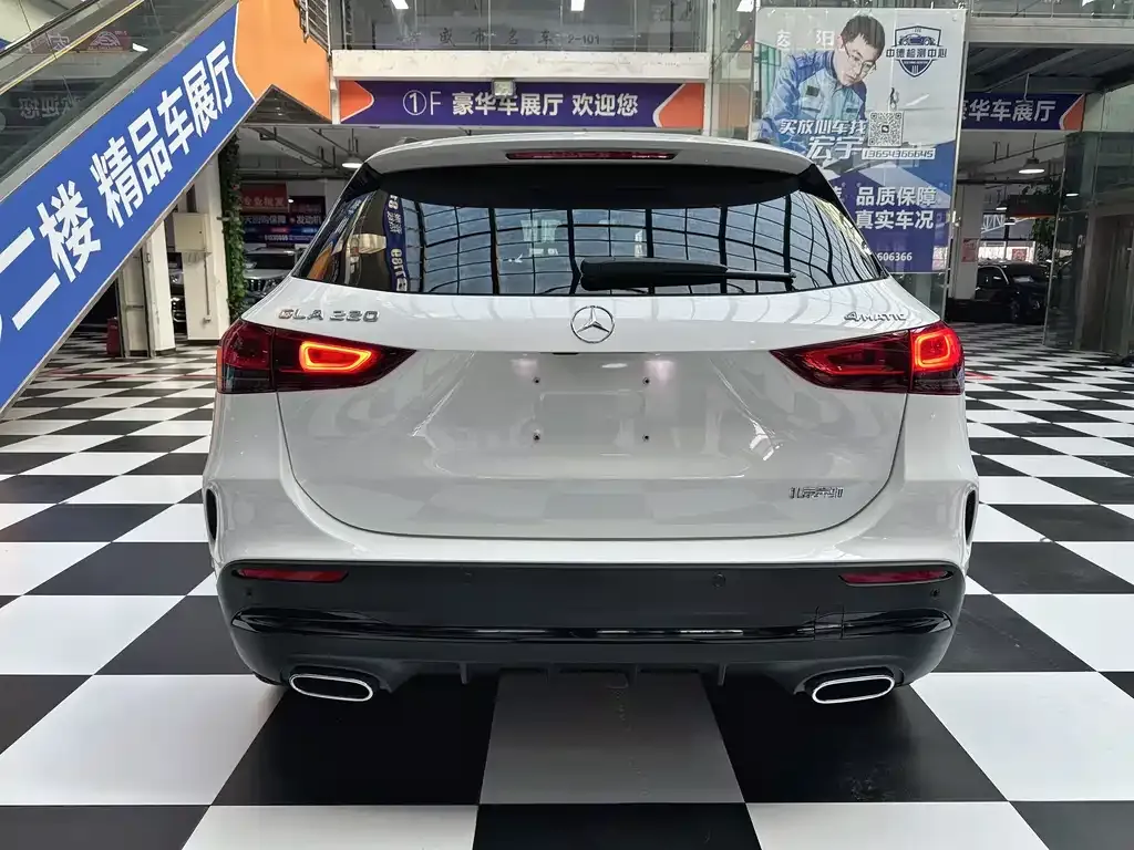 Mercedes-Benz GLA — фото 6