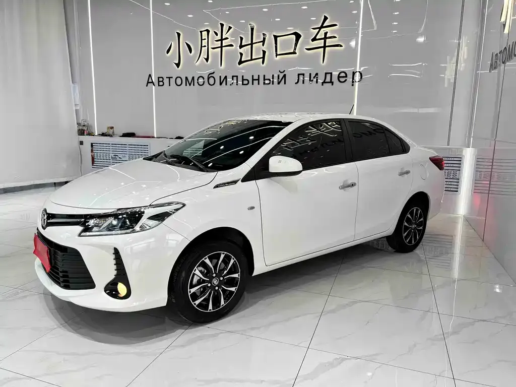 Toyota Vios — фото 1
