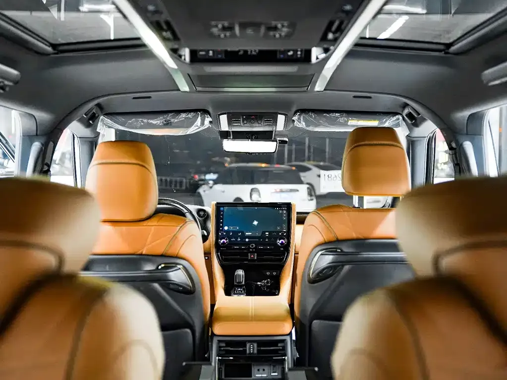 Toyota Vellfire — фото 5