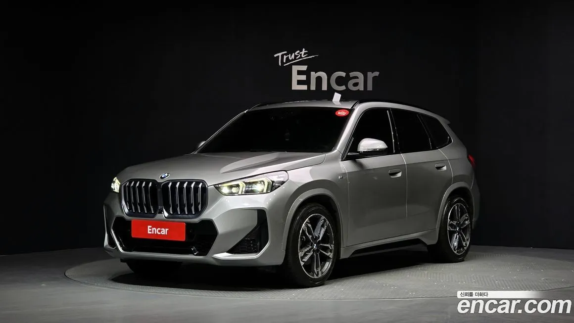 BMW X1 — фото 1