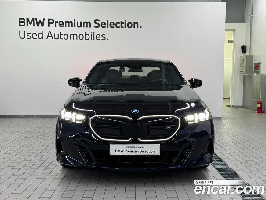 BMW i5 — фото 3