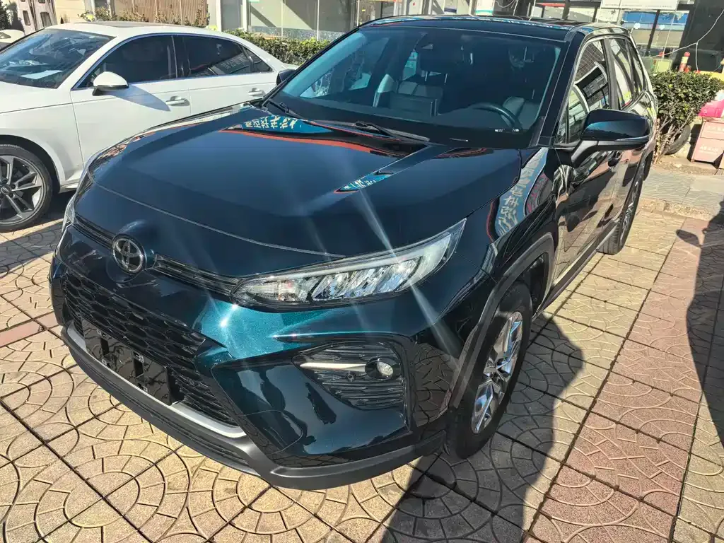 Toyota Wildlander — фото 1