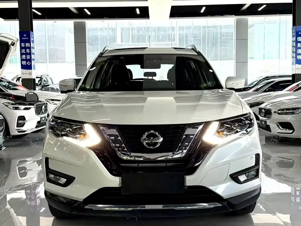 Nissan X-Trail — фото 6