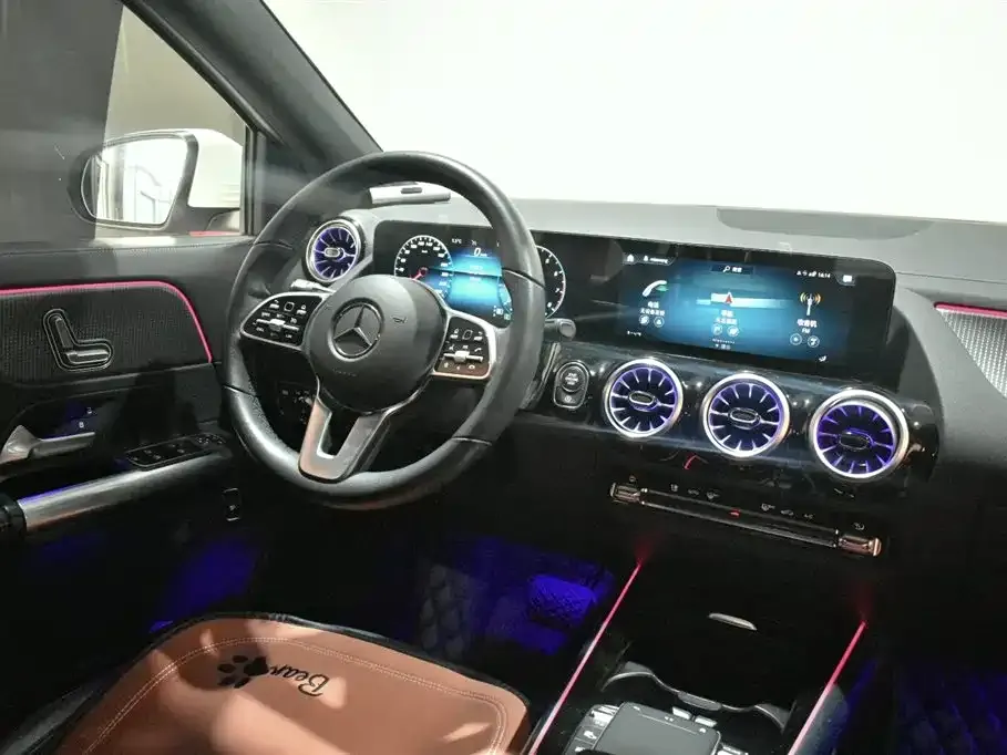 Mercedes-Benz GLA — фото 8