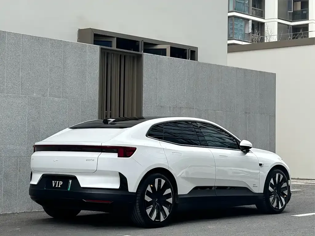Polestar Polestar 4 — фото 7