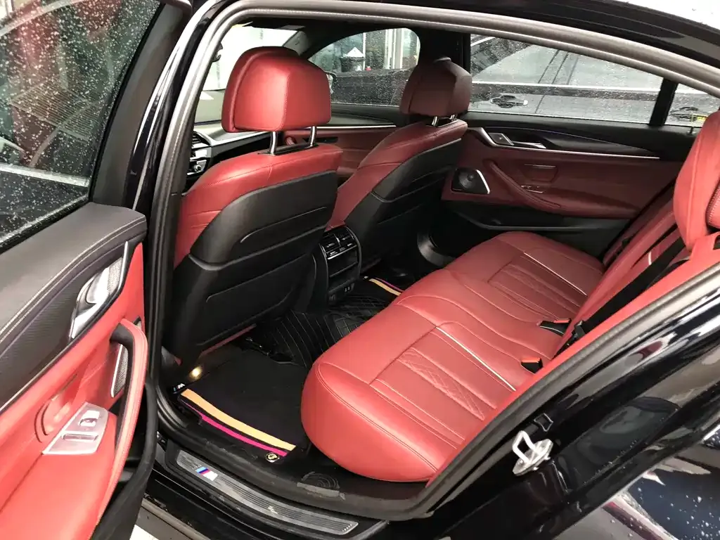 BMW 5 Series New Energy — фото 2