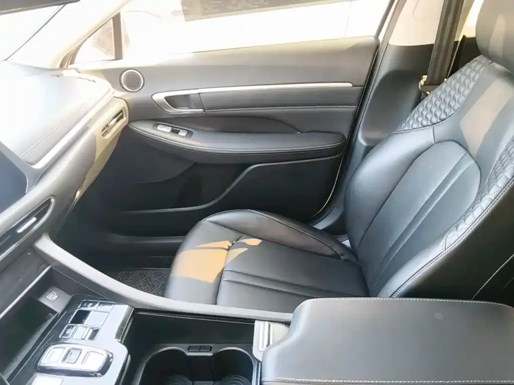 Hyundai Sonata — фото 3