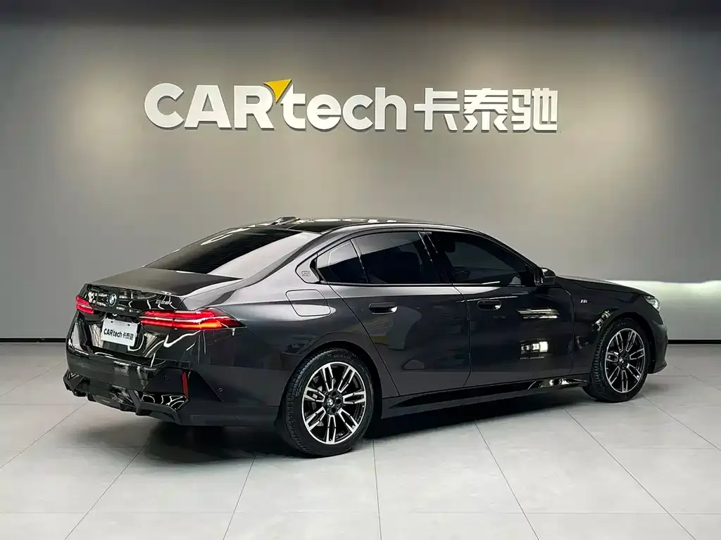 BMW 5 Series (Import) — фото 5