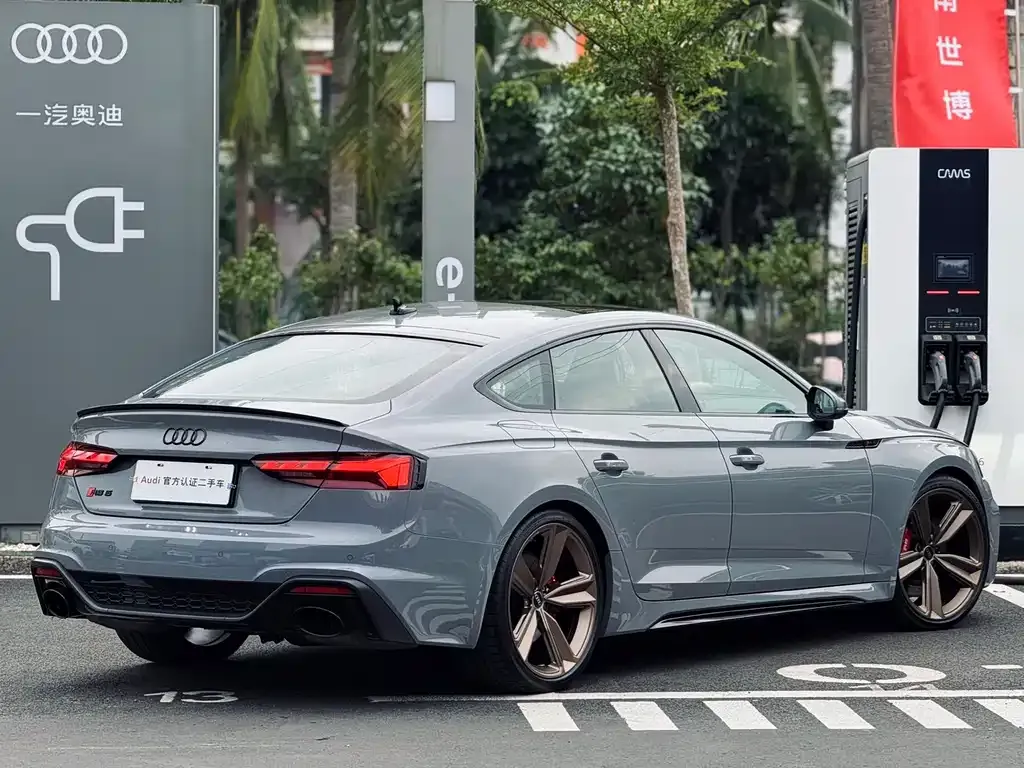 Audi RS 5 — фото 8