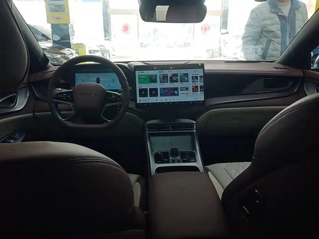 BYD Seal — фото 10