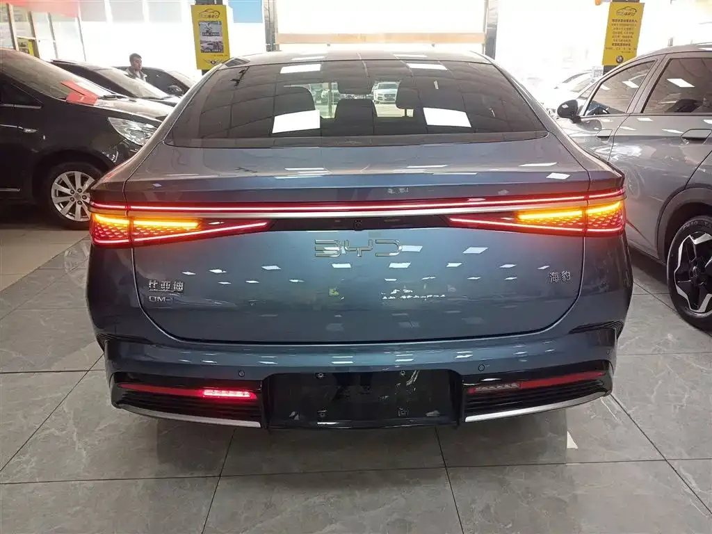 BYD Seal — фото 6